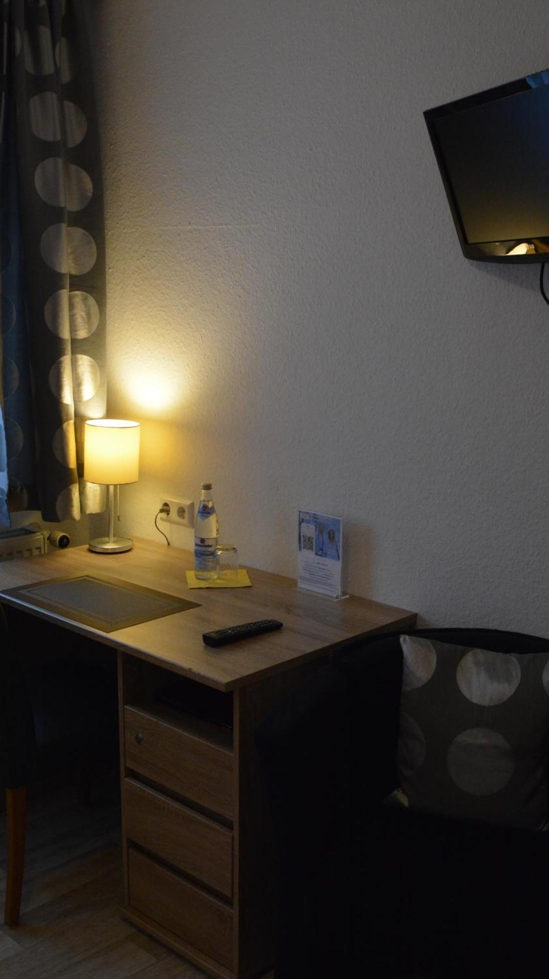 Hotel-Gasthof Zur Rose Weißenhorn 객실 사진