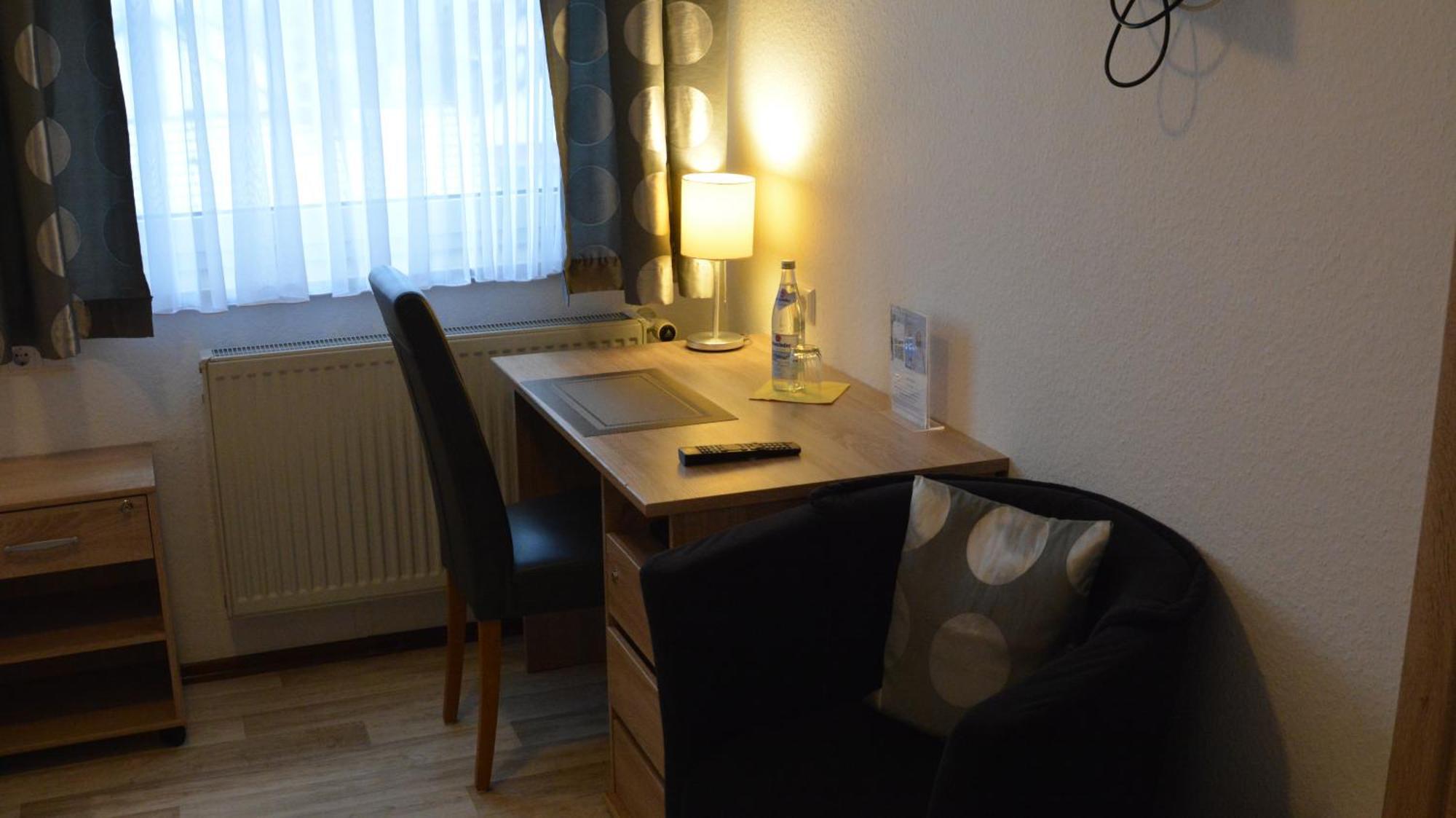Hotel-Gasthof Zur Rose Weißenhorn 객실 사진