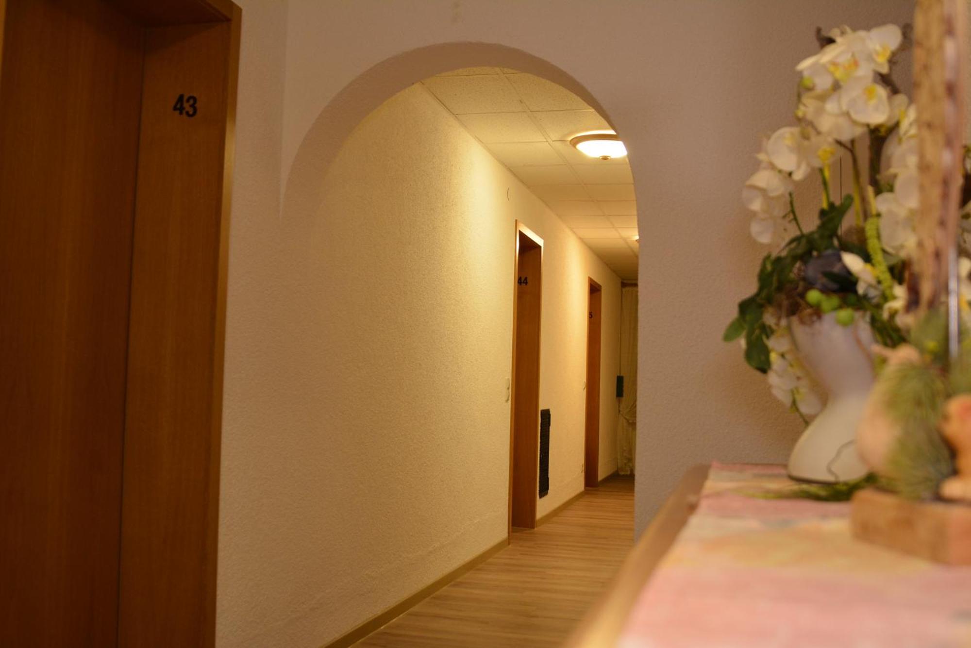 Hotel-Gasthof Zur Rose Weißenhorn 외부 사진